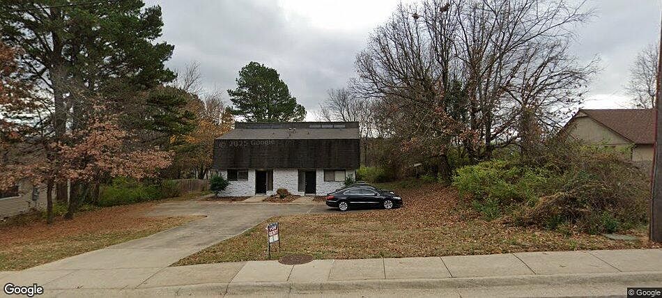 1st image of 1305 E Township St