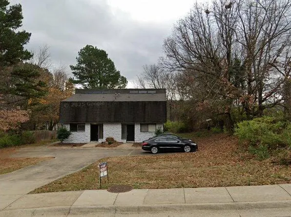 1305 E Township St, Fayetteville, AR 72703