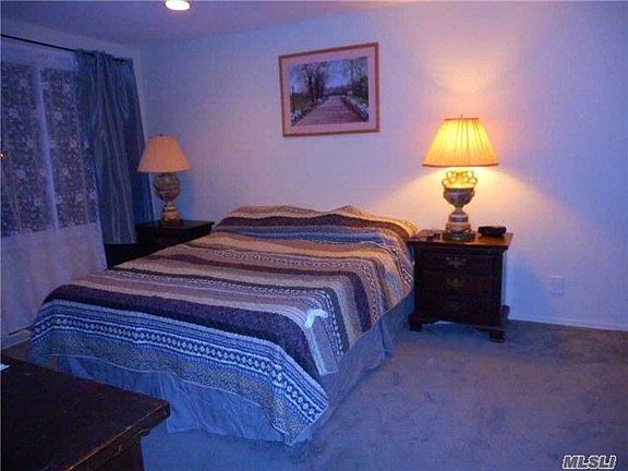 5th image of 163 Cambridge Dr