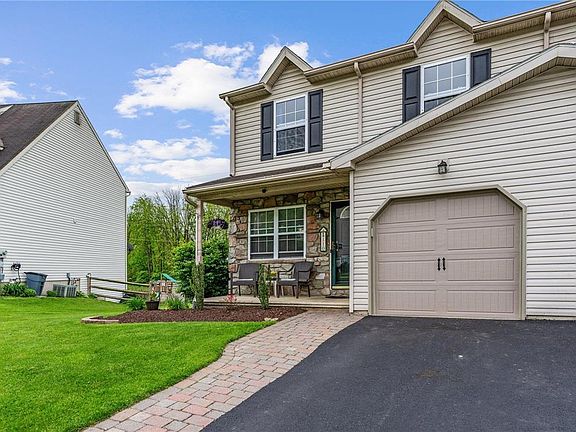 4th image of 110 Jeffrey Ln