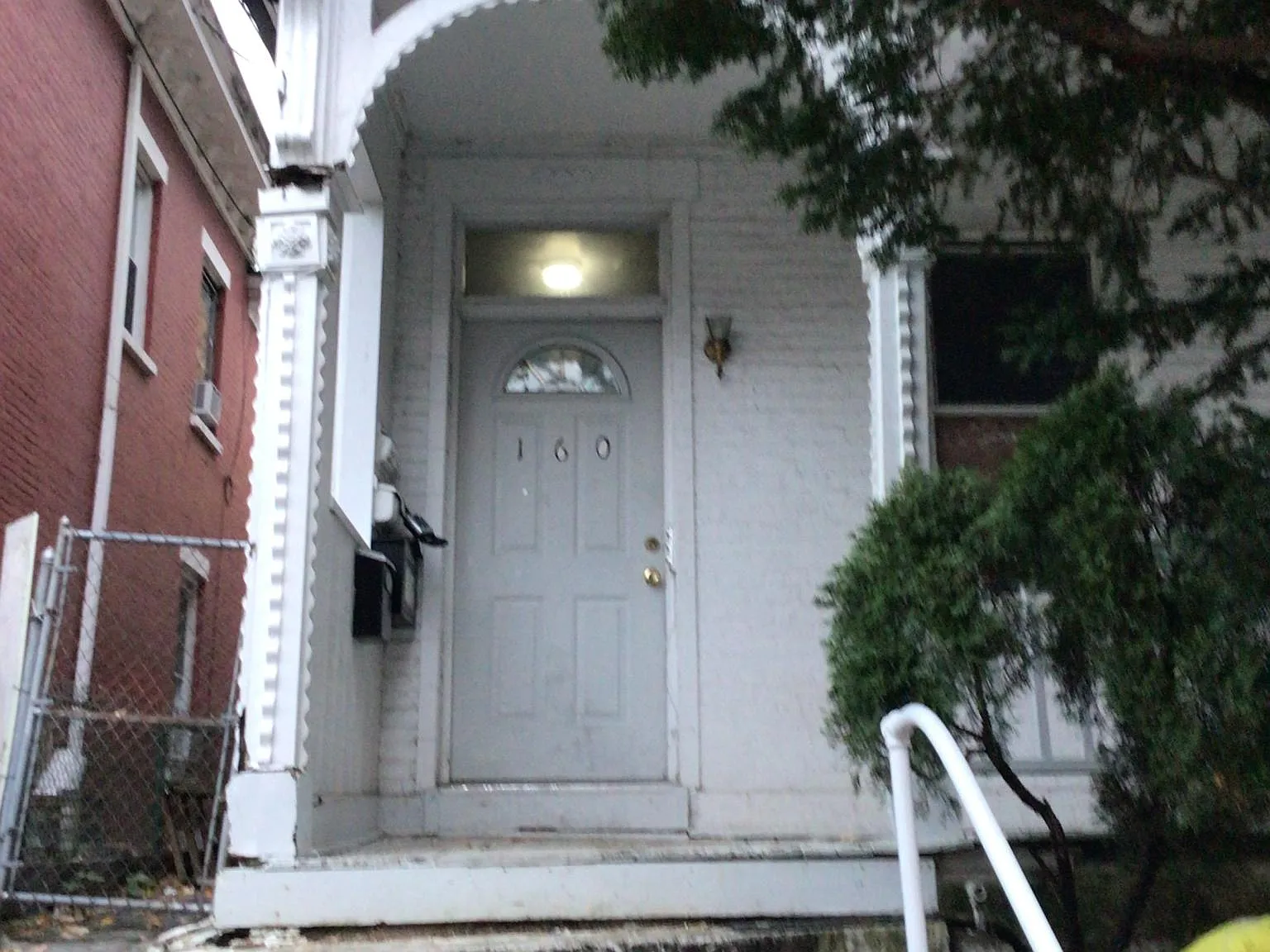 3 bed, 900 sqft, $2,850 — Photo 3