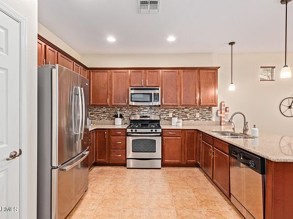 5th image of 20351 N Lemon Drop Dr