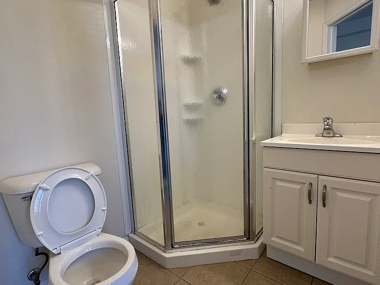 1734 Monument St #B — Photo 5