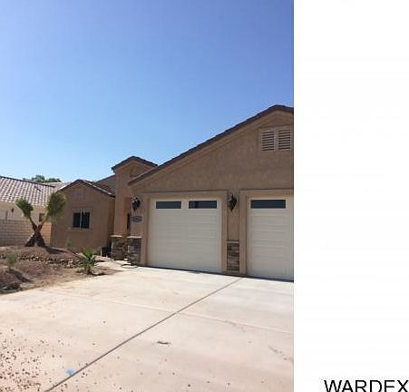 2nd image of 2041 E Via Del Aqua Dr