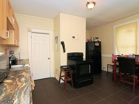 5th image of 1724 Queen City Ave