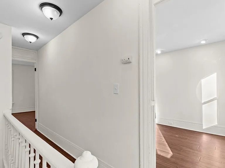 635 Camp St — Photo 11