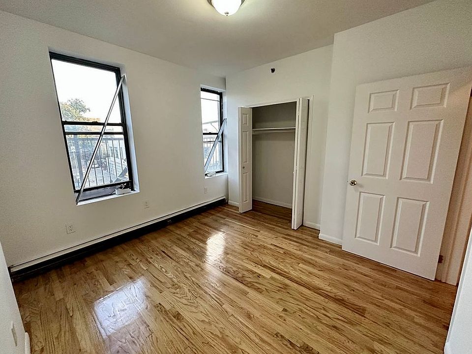 2nd image of 836 Flatbush Ave APT 4