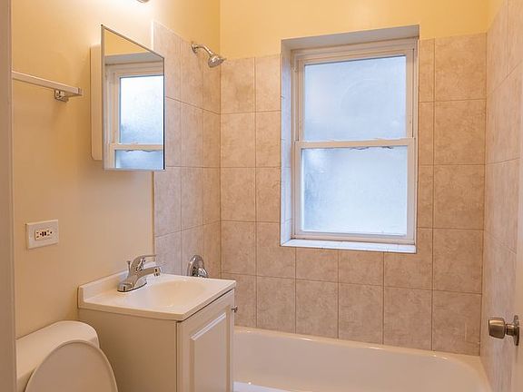 4th image of 7752 S Racine Ave APT 2A