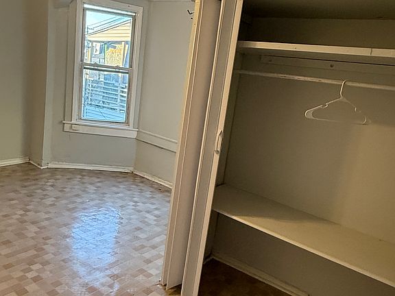 4th image of 342 N 9th St Floor 2