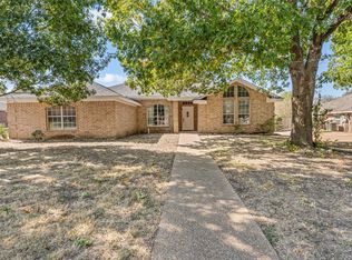 204 Marylee Dr, Hewitt, TX 76643