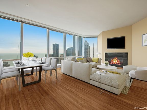 Living Room / Dining Room