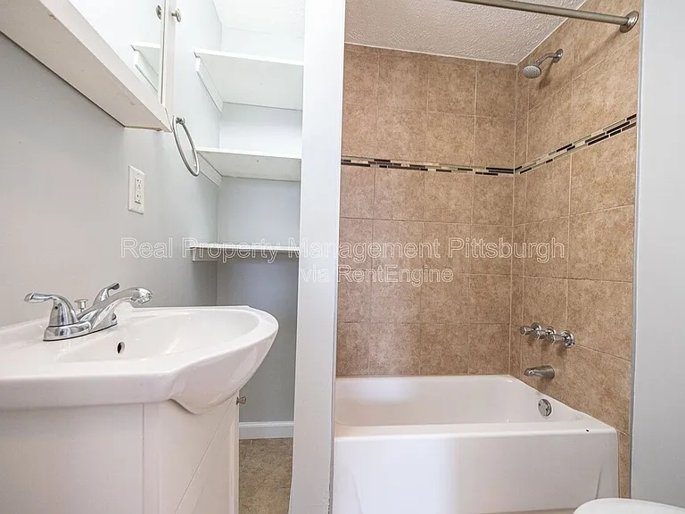 1908 Wharton St #2 — Photo 5