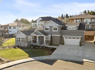 142 SW Brier Ave, Dundee, OR 97115