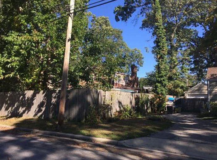 2nd image of 12 E Pine St