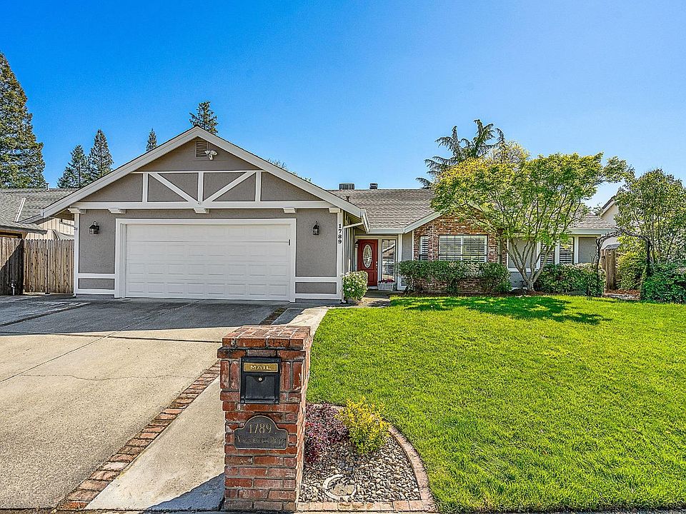 1st image of 1789 Vista Creek Dr