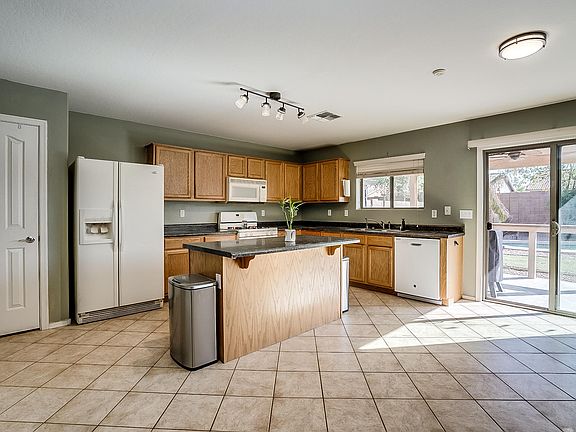 5th image of 44983 W Miraflores St