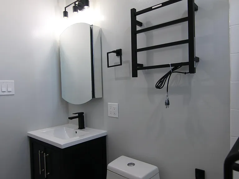 120 Roswell Ave #12 — Photo 70