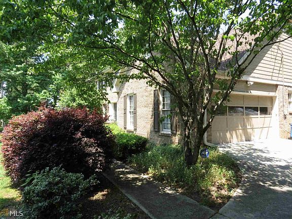 5th image of 2140 Dunwoody Gln