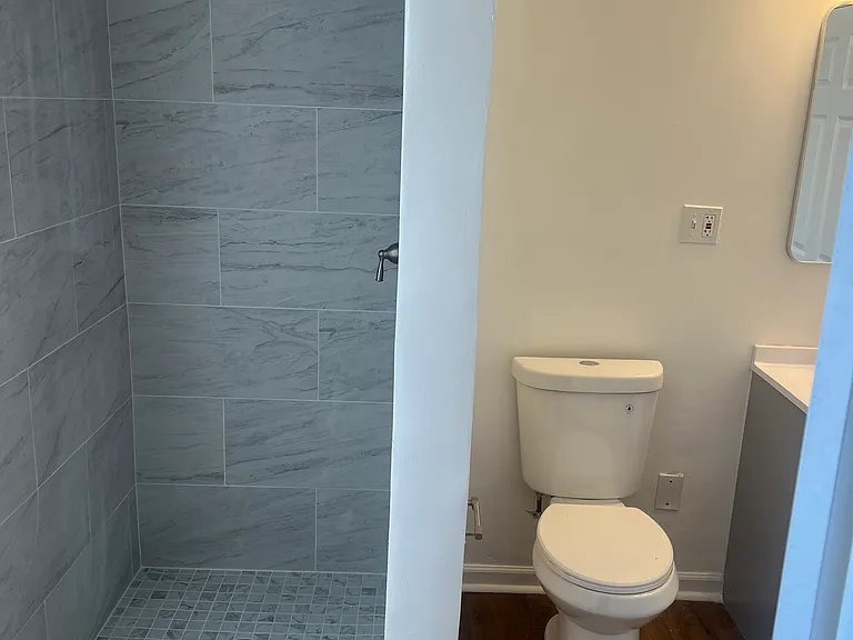 931 Brooks Ln #1 — Photo 9
