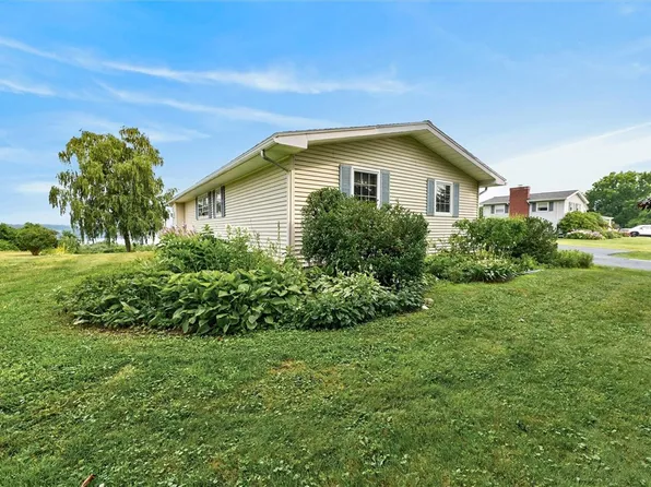 6404 Shaker Tract Rd, North Rose, NY 14516