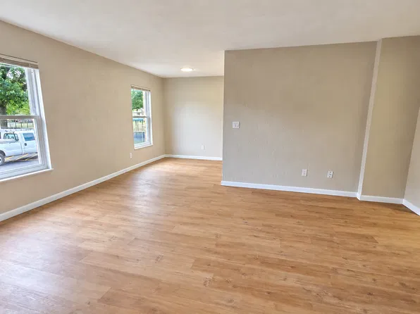 837 S 74th St APT 1, Belleville, IL 62223