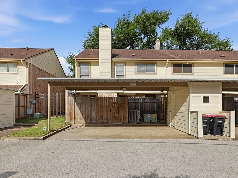14121 Lost Meadow Ln — Photo 35