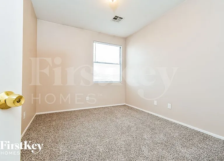 5008 Sparkling Sky Ave — Photo 12
