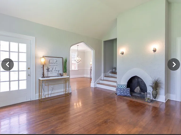 2405 College St — Photo 5