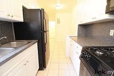 Rented by Link NY Realty