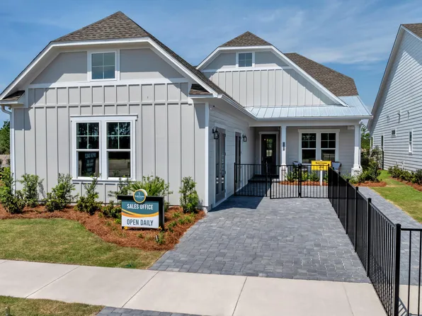 262 Palatka St, Panama City Beach, FL 32413