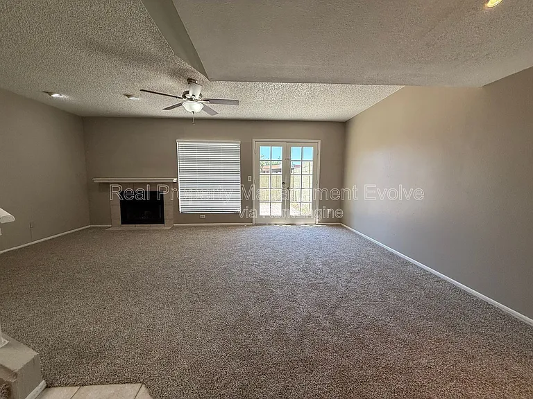 815 E Grovers Ave #24 — Photo 8