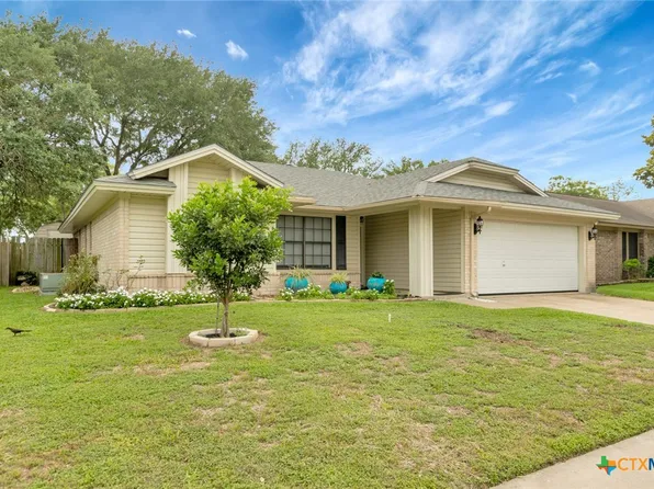 405 Roanoke Dr, Victoria, TX 77904