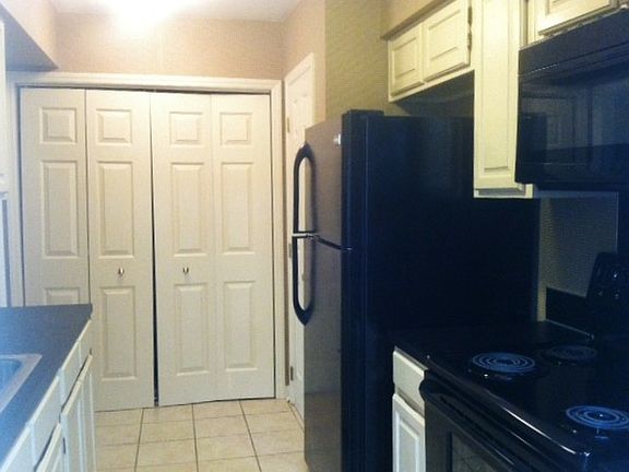 2nd image of 3411 Colony Crossing Dr