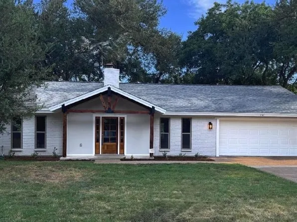 1141 Henson Dr, Hurst, TX 76053