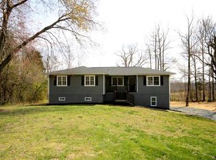 8034 Venable Rd, Kents Store, VA 23084