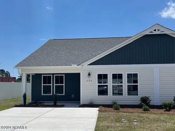 606 Villa Cove, Newport, NC 28570