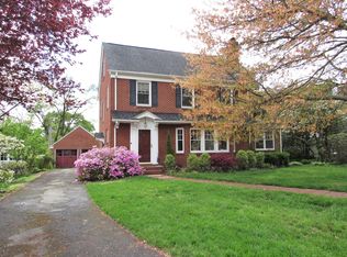 902 Draper Rd SW, Blacksburg, VA 24060