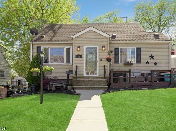 41 Spring Hill Rd, Clifton City, NJ 07013