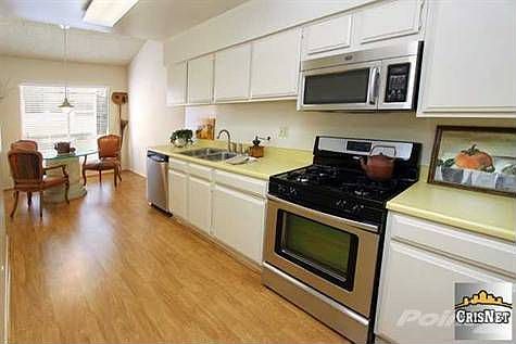5th image of 4327 Whitsett Ave