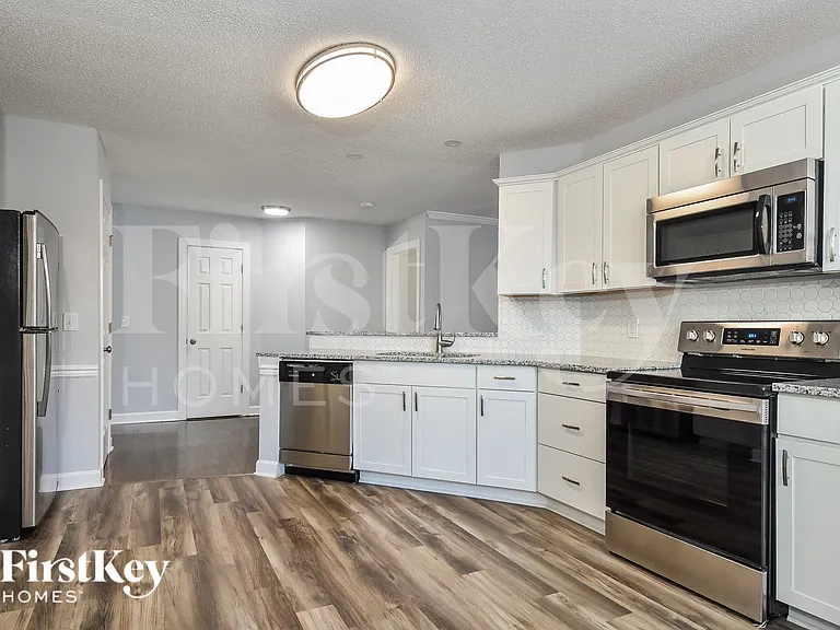 5620 Poplar Hill Ct — Photo 6