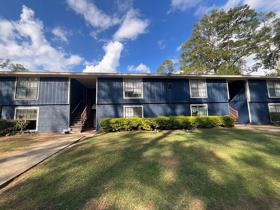 306 W Harriet St