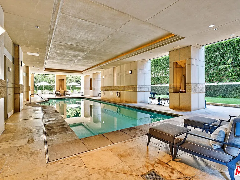 10727 Wilshire Blvd #1802 — Photo 33
