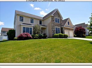 5 Irongate Ct, Columbus, NJ 08022