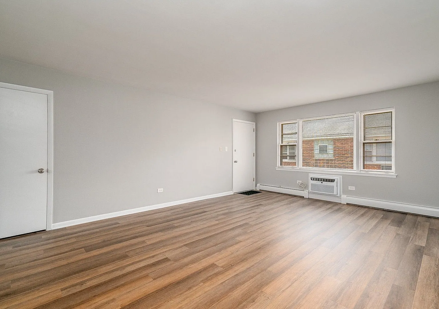 34-42 Waiola Apartments — Photo 4
