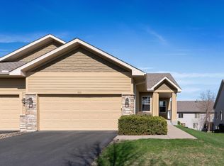 1621 Alphon Dr, Victoria, MN 55386