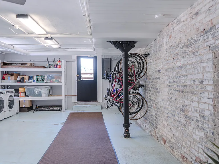 Lafayette Apartment Homes — Photo 8