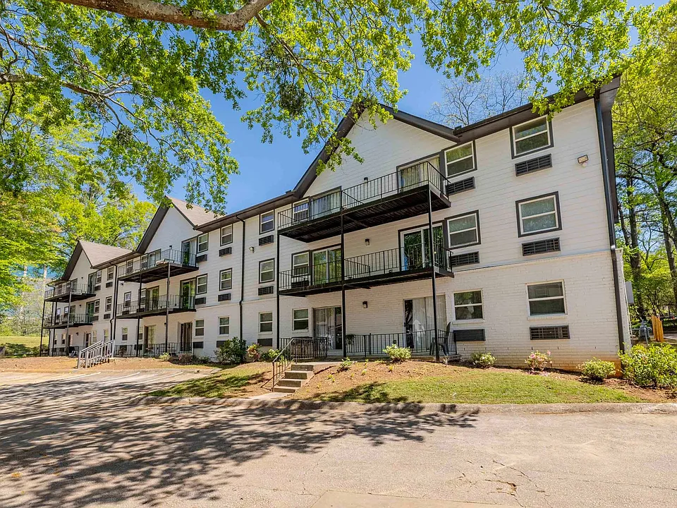 Modern Living in the Heart of Northlake