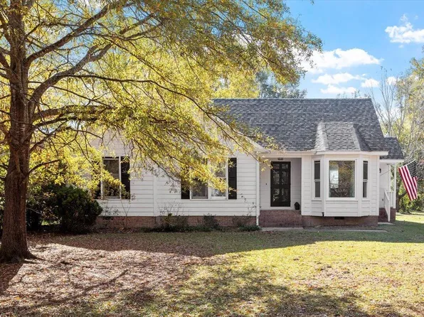 2021 Southfort Dr, Garner, NC 27529
