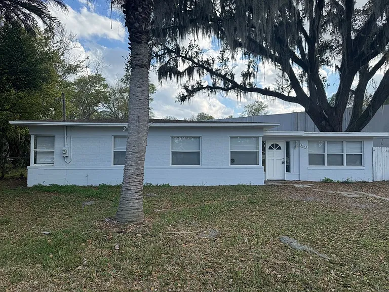 3828 Rosetree Dr — Photo 1