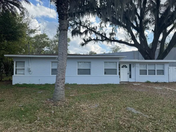 3828 Rosetree Dr, Jacksonville, FL 32207